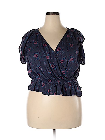 Arizona Jean Company Sleeveless Blouse (view 1)