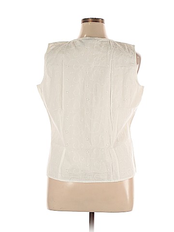 Basic Editions Sleeveless Button-Down Shirt (view 2)