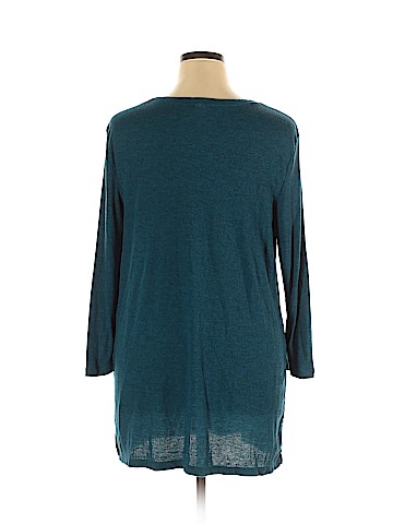 Old Navy Pullover Sweater (view 2)