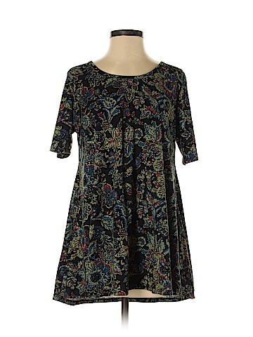 Lularoe Short Sleeve T-Shirt (view 1)