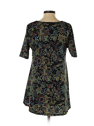 Lularoe Short Sleeve T-Shirt (view 2)