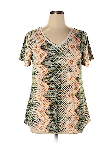 Lularoe Short Sleeve T-Shirt (view 1)