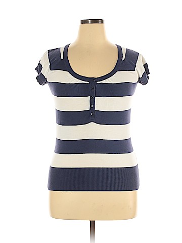 Old Navy Pullover Sweater (view 1)