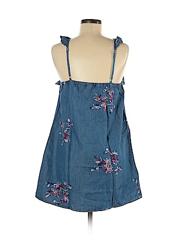 Romeo & Juliet Couture Casual Dress (view 2)