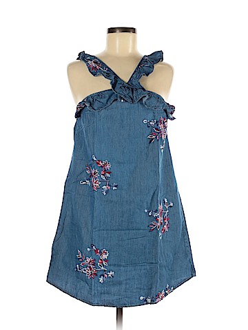 Romeo & Juliet Couture Casual Dress (view 1)