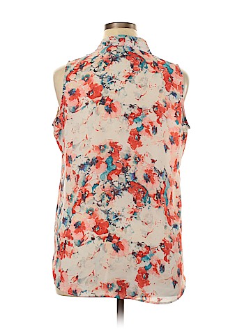 Rose & Olive Sleeveless Blouse (view 2)