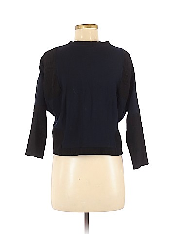 Trafaluc by Zara Long Sleeve T-Shirt (view 2)