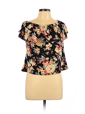 Discreet Sleeveless Top (view 1)