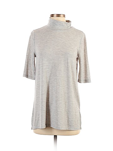 Ann Taylor LOFT Short Sleeve T-Shirt (view 1)