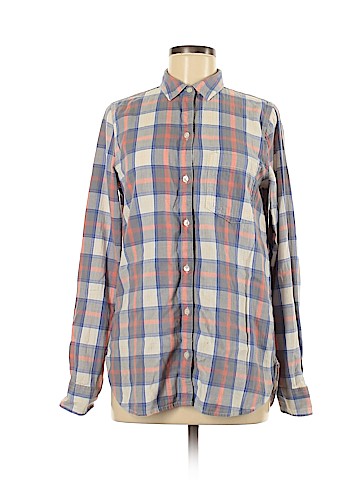 Old Navy Long Sleeve Button-Down Shirt (view 1)