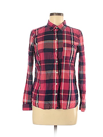 Old Navy Long Sleeve Button-Down Shirt (view 1)