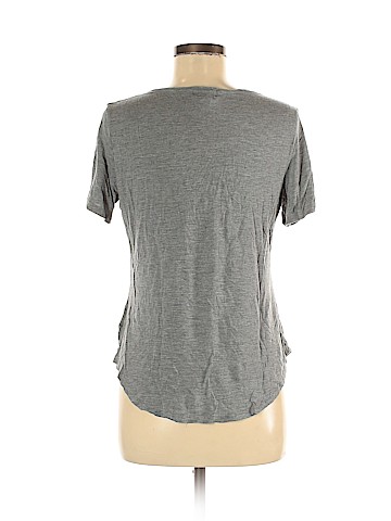 Old Navy Short Sleeve T-Shirt (view 2)