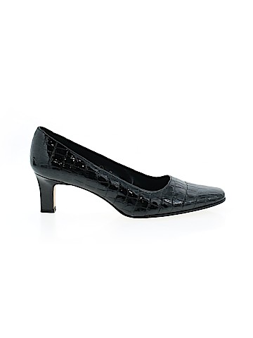 Etienne Aigner Heels (view 1)