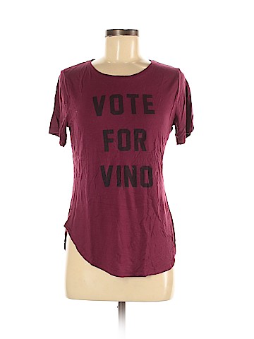 Old Navy Short Sleeve T-Shirt (view 1)