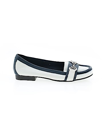 Etienne Aigner Flats (view 1)