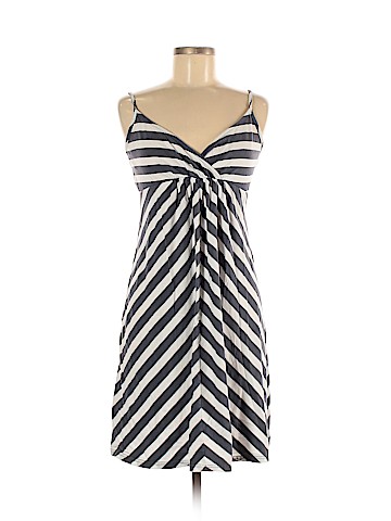 Old Navy Casual Dress (view 1)