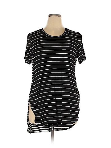 Mossimo Short Sleeve T-Shirt (view 1)