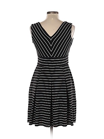 Donna Morgan Casual Dress (view 2)