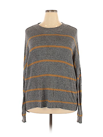 American Eagle Outfitters Pullover Sweater (view 1)