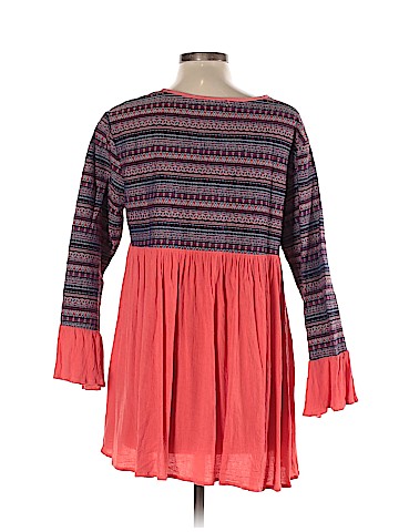 Velzera 3/4 Sleeve Blouse (view 2)