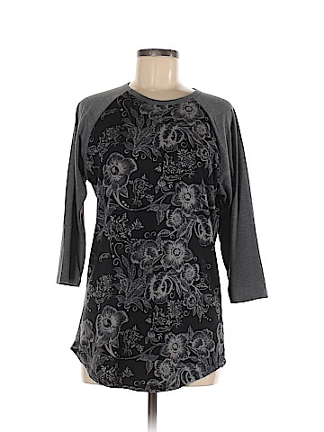 Lularoe 3/4 Sleeve T-Shirt (view 1)