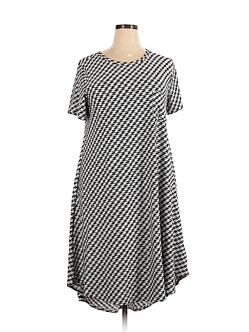 Lularoe Casual Dress (view 1)