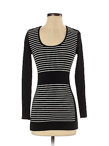 Cache Pullover Sweater (view 1)