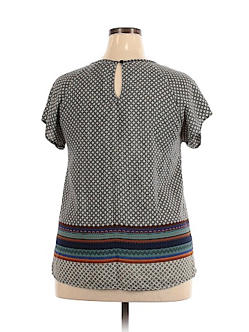 Forever 21 Plus Short Sleeve Blouse (view 2)