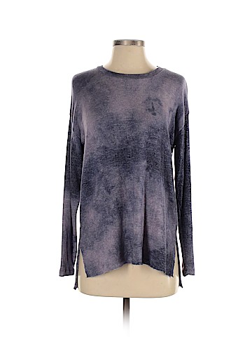 American Eagle Outfitters Pullover Sweater (view 1)