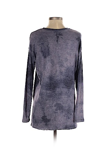 American Eagle Outfitters Pullover Sweater (view 2)