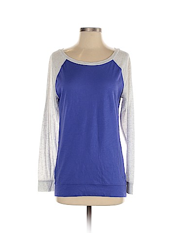 Victoria's Secret Pink Long Sleeve T-Shirt (view 1)