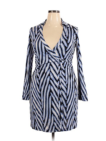 Diane von Furstenberg Casual Dress (view 1)