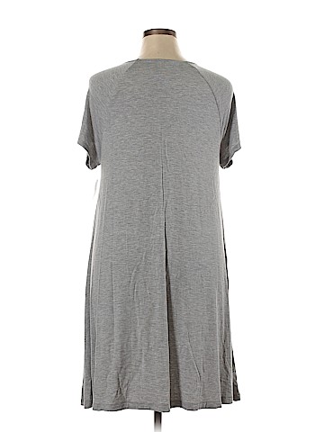 Old Navy Casual Dress (view 2)