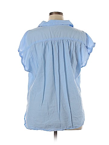 Old Navy Sleeveless Button-Down Shirt (view 2)