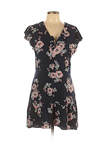 cupcakes and cashmere Casual Dress (view 1)