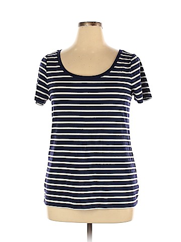 Old Navy Short Sleeve T-Shirt (view 1)