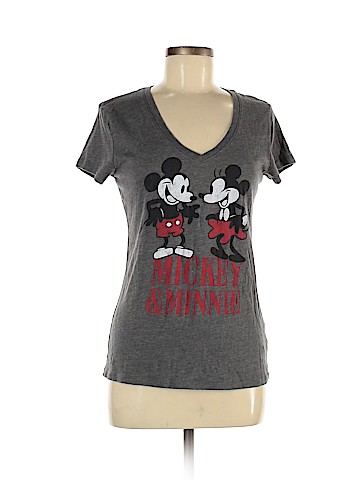 Old Navy Short Sleeve T-Shirt (view 1)