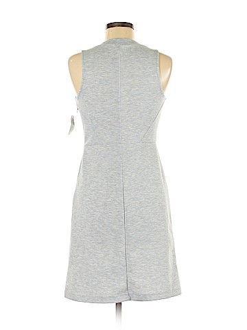 Old Navy Casual Dress (view 2)