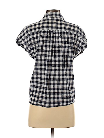 Old Navy Short Sleeve Button-Down Shirt (view 2)