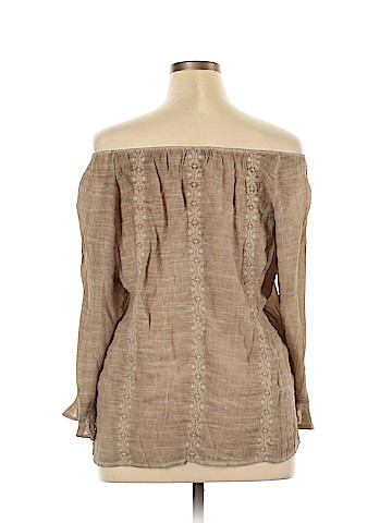 New Directions 3/4 Sleeve Blouse (view 2)