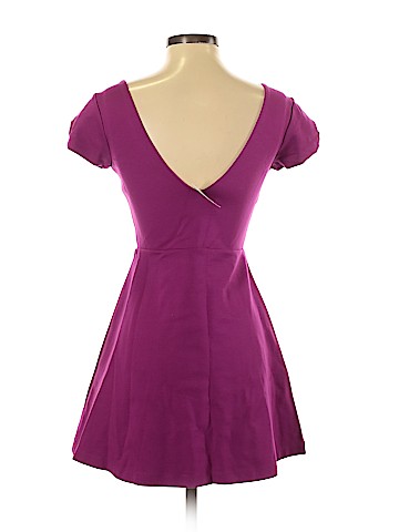 Urban Outfitters Casual Dress (view 2)