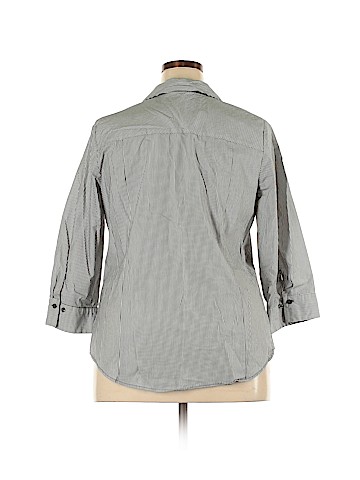 Lane Bryant Long Sleeve Button-Down Shirt (view 2)