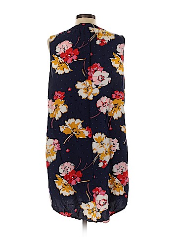 Old Navy Casual Dress (view 2)