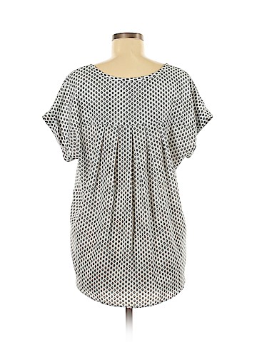 Pleione Short Sleeve Blouse (view 2)