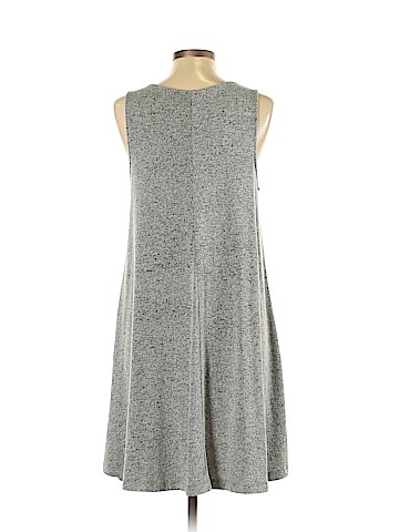 Old Navy Casual Dress (view 2)