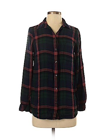 Old Navy Long Sleeve Button-Down Shirt (view 1)