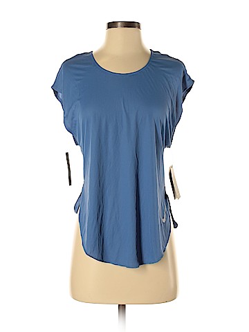Nike Active T-Shirt (view 1)