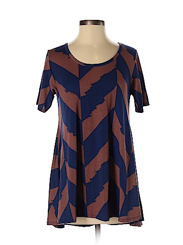 Lularoe Short Sleeve T-Shirt (view 1)