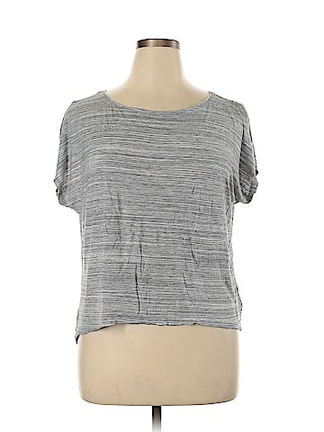Gap Short Sleeve T-Shirt (view 1)