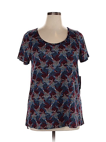 Lularoe Short Sleeve T-Shirt (view 1)